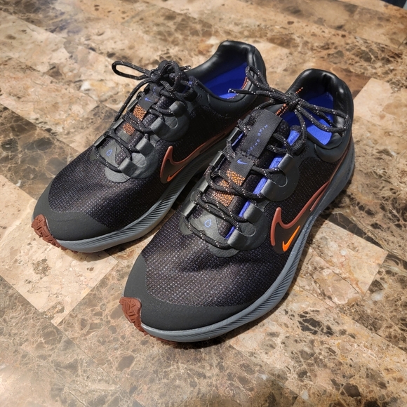 Nike Winflo 8 Shield Bronze Eclipse Redstone DC3727-200 Size 7.5 Outdoor Running - Picture 1 of 11
